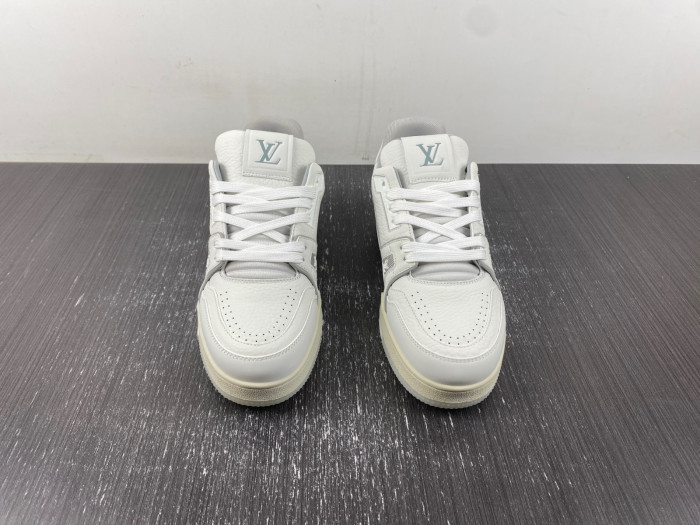 LOU1VTON trainer (EU47)