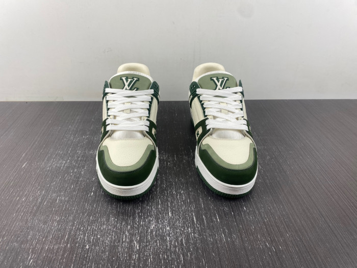 LOU1VTON trainer (EU47)